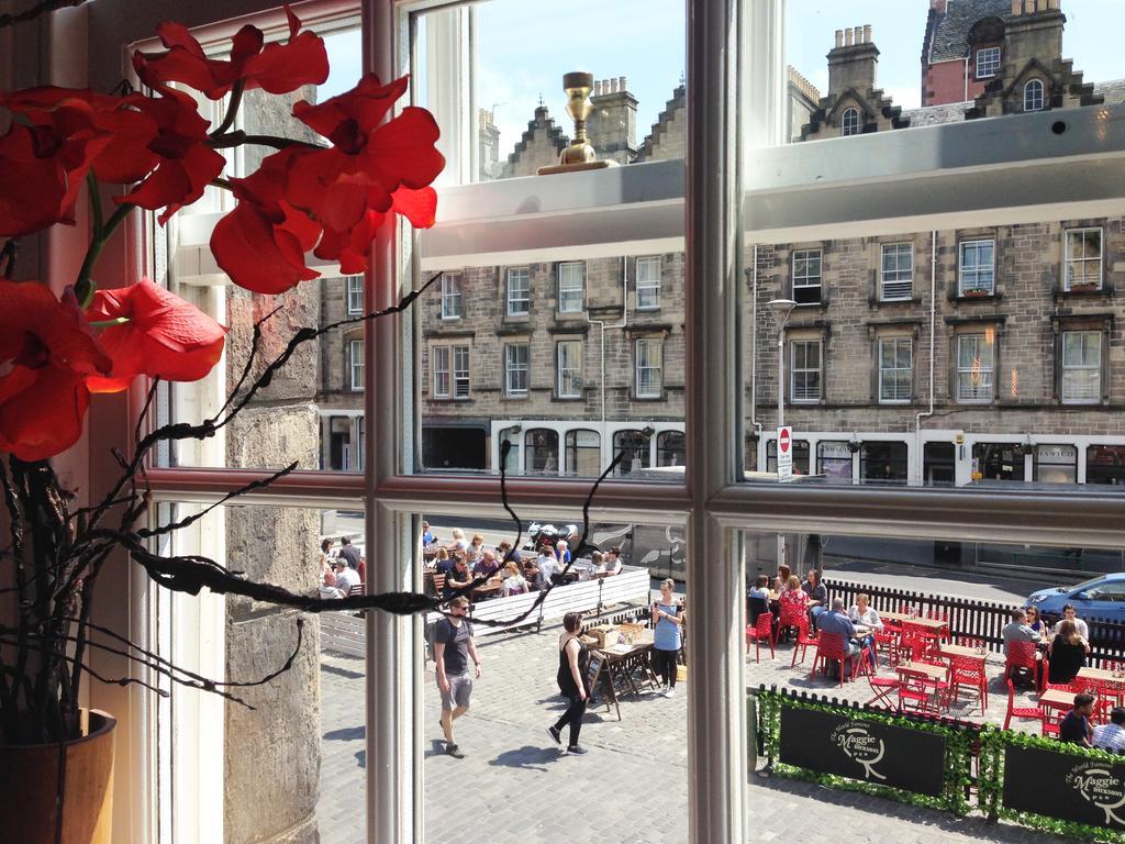 Grassmarket Old Town Boutique Apartment Единбург Стая снимка